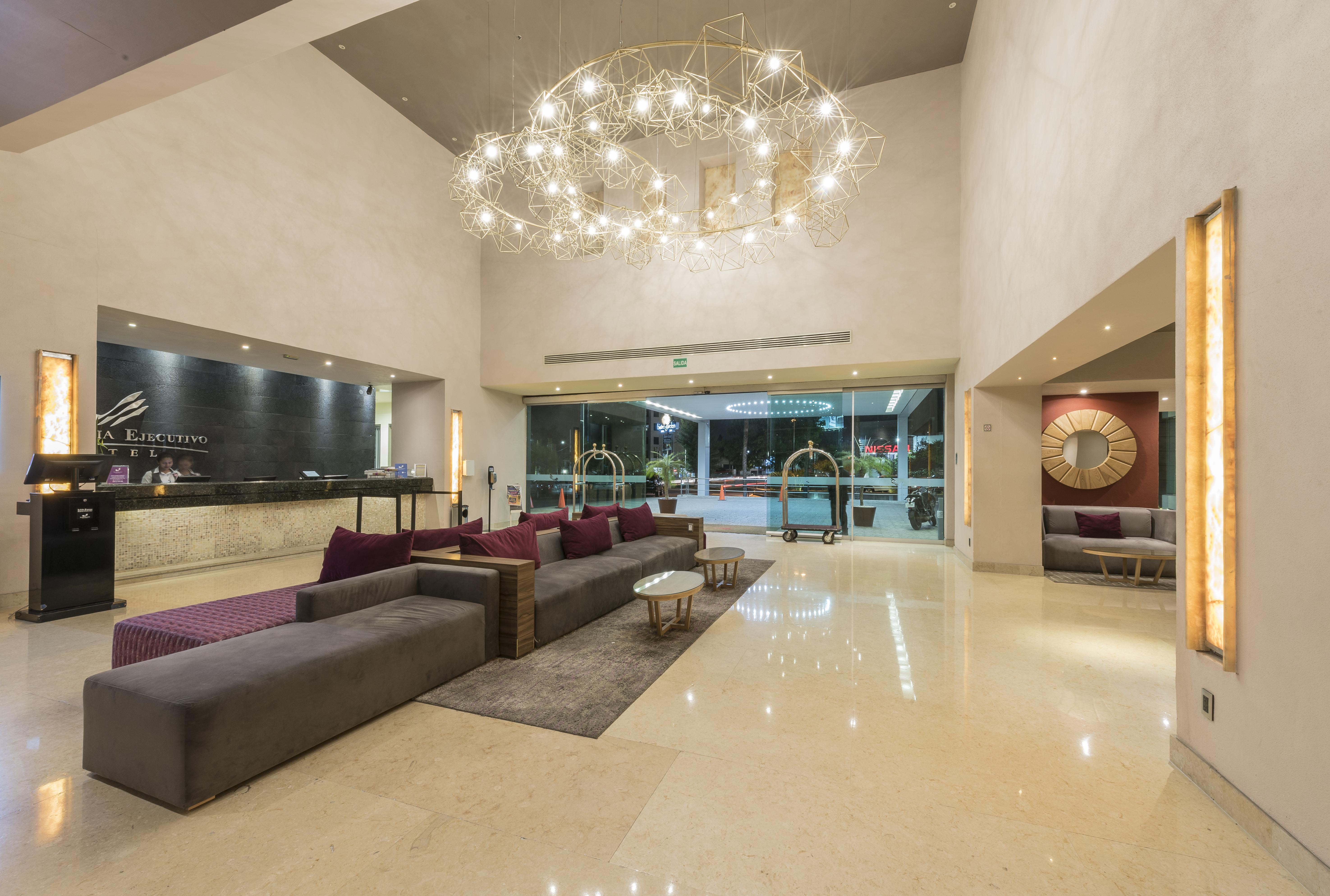 Victoria Ejecutivo Hotel Guadalajara Exterior photo